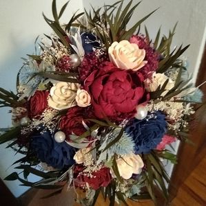 bridal bridesmaids wedding bouquets + boutonniere